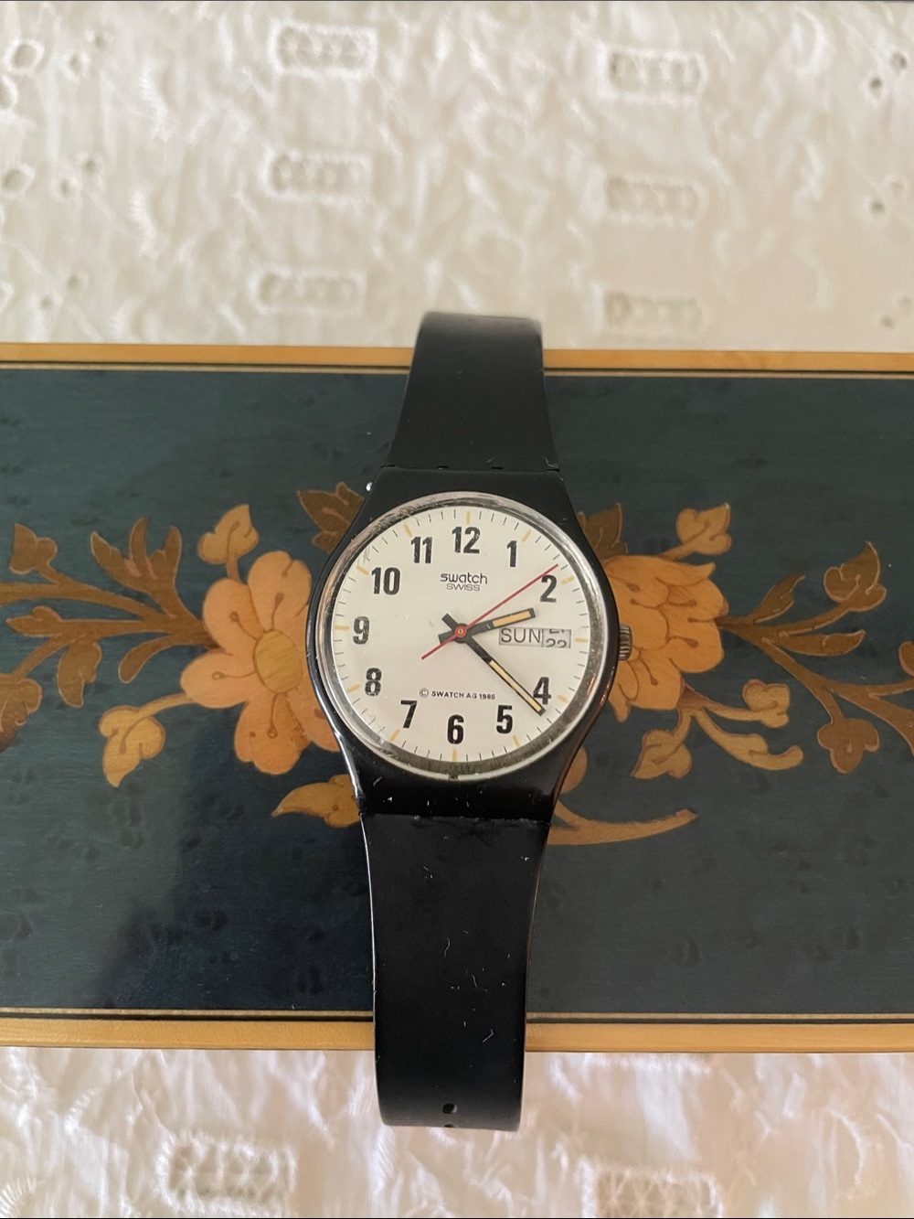Swatch Black and White Analog Watch with Day-Date
